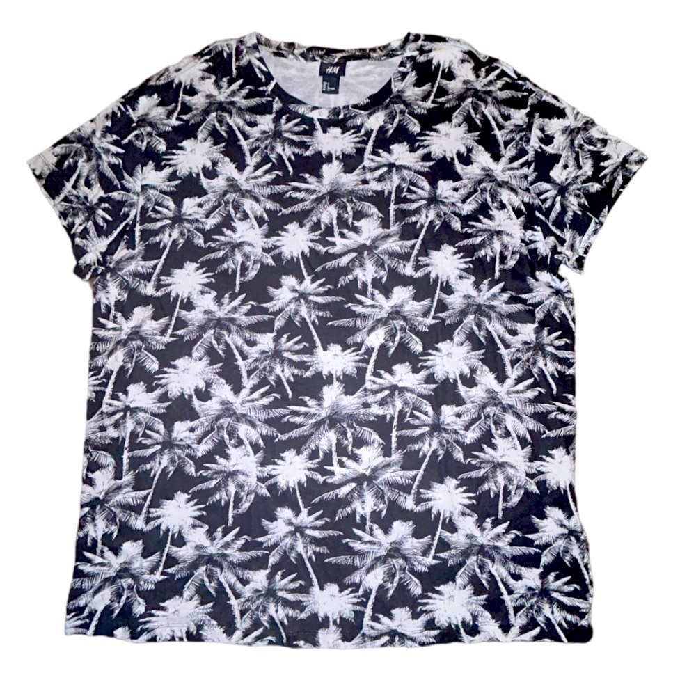 NWOT Palm Tree Tropical H&M Tshirt